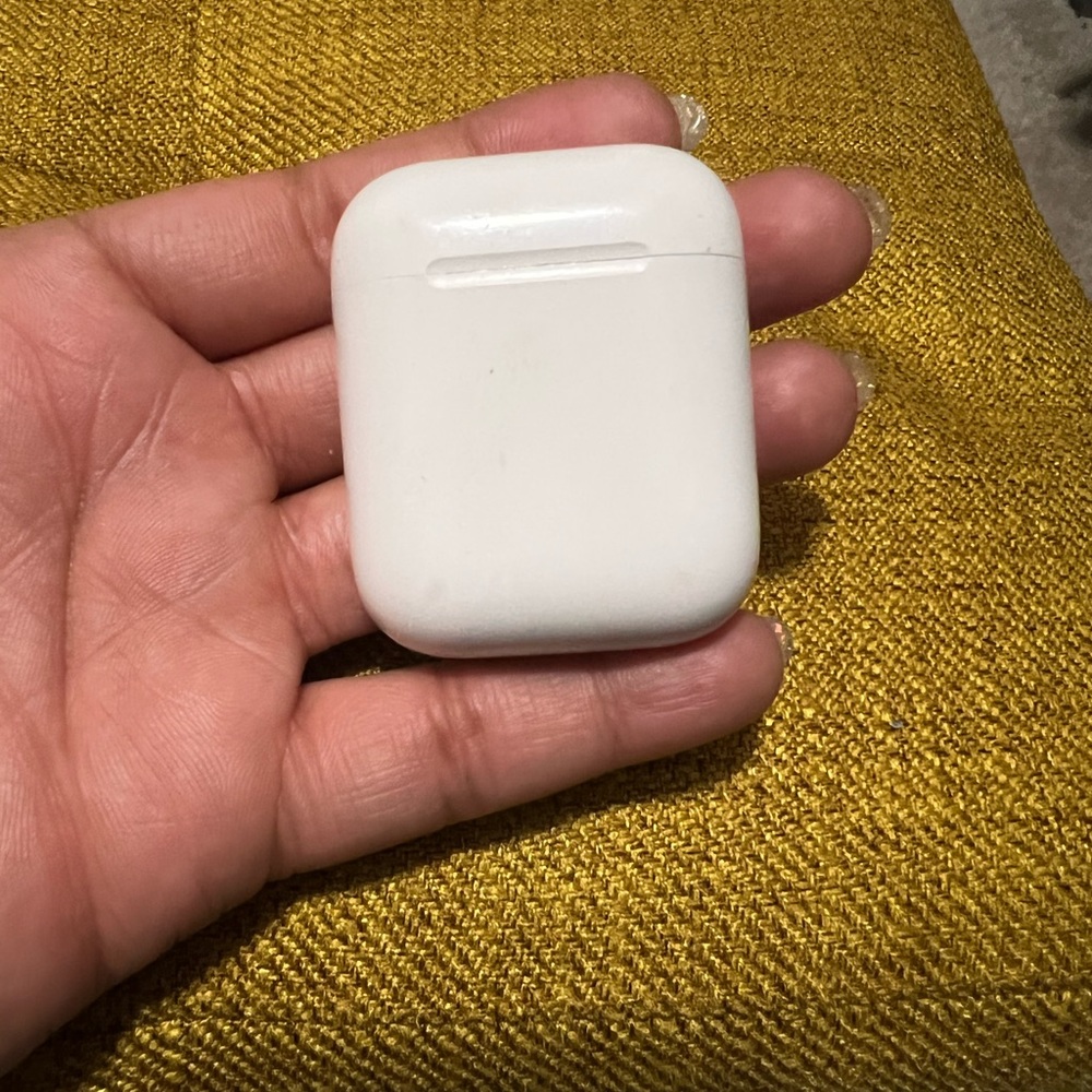 AirPod Generation 1 - Picture 5 of 6